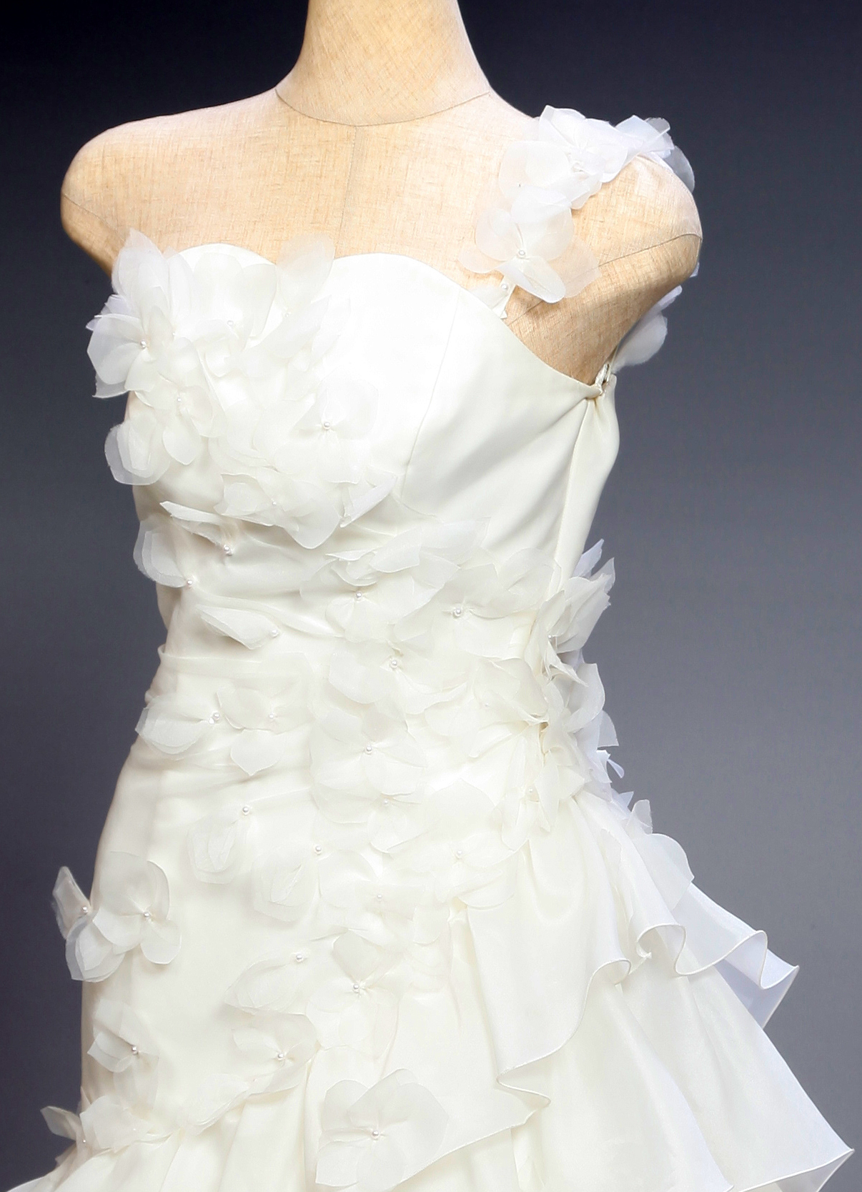 ウェディングドレス7305